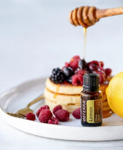 Lemon-Essential Oils-Lifestyle Images-Photography-US-English-Square-6